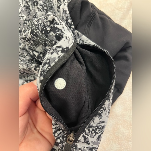 LULULEMON pace rival crop 22” - Picture 6 of 6